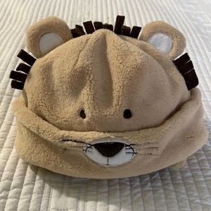 Vintage Carter’s (sample) fuzzy lion cuff hat with chinstrap